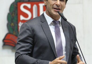 Rogério Nogueira, Bruno Lima e Ricardo França estão reeleitos com margem expressiva de voto