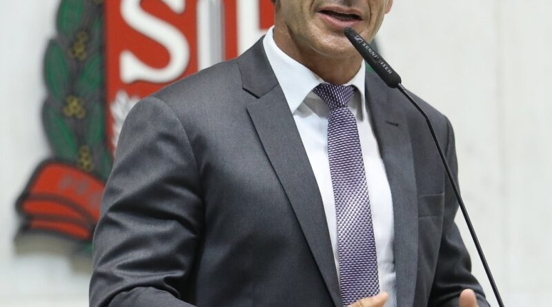 Rogério Nogueira, Bruno Lima e Ricardo França estão reeleitos com margem expressiva de voto